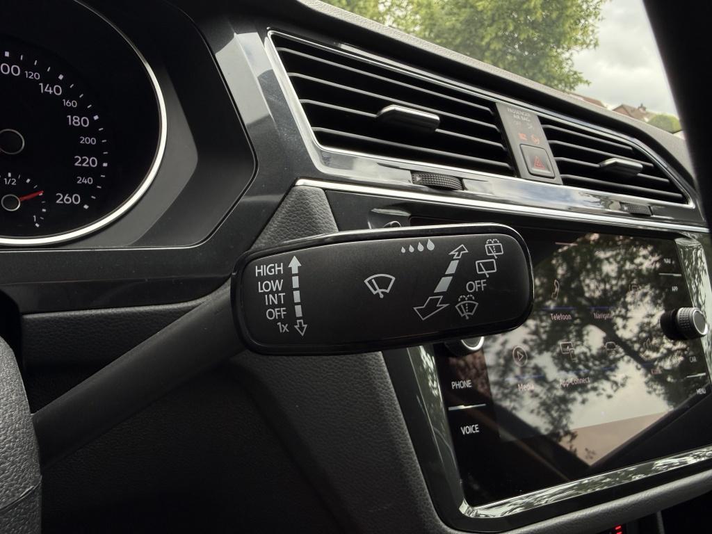 Volkswagen Tiguan 1.5 tsi - trekhaak - standkachel -