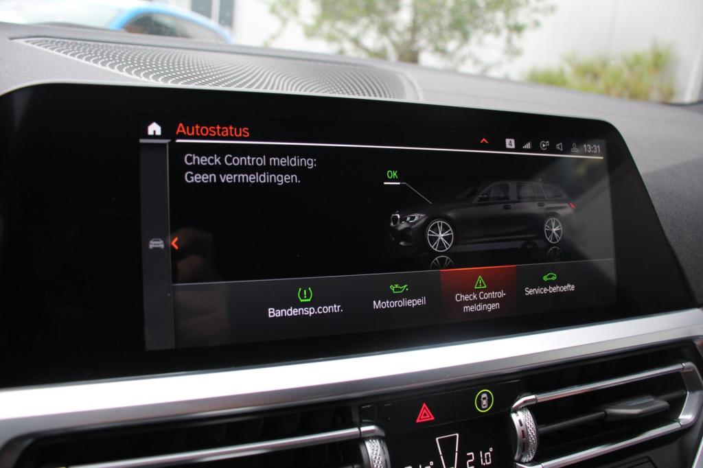 BMW 3-serie touring 330i m-sport - leder - 360 camera - head up - led - vir