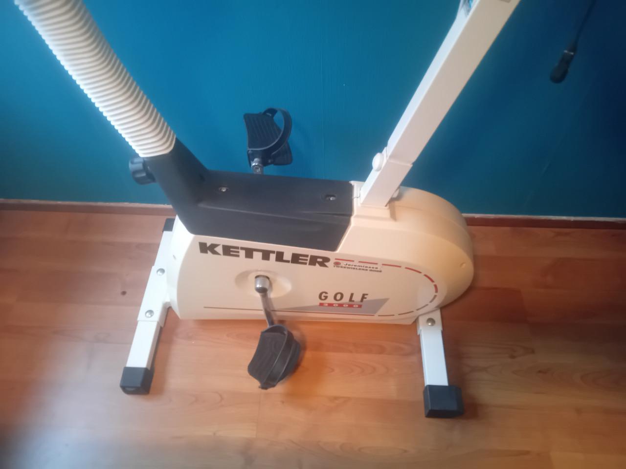 KettlerHometrainer en roeimachine