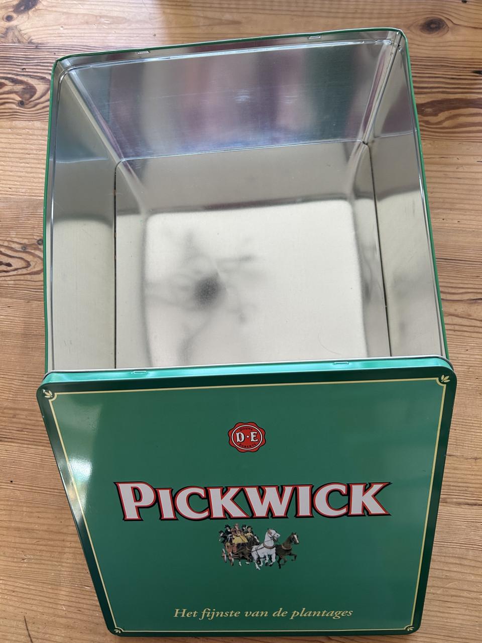 Groot Pickwick blik. D.E Thee blik