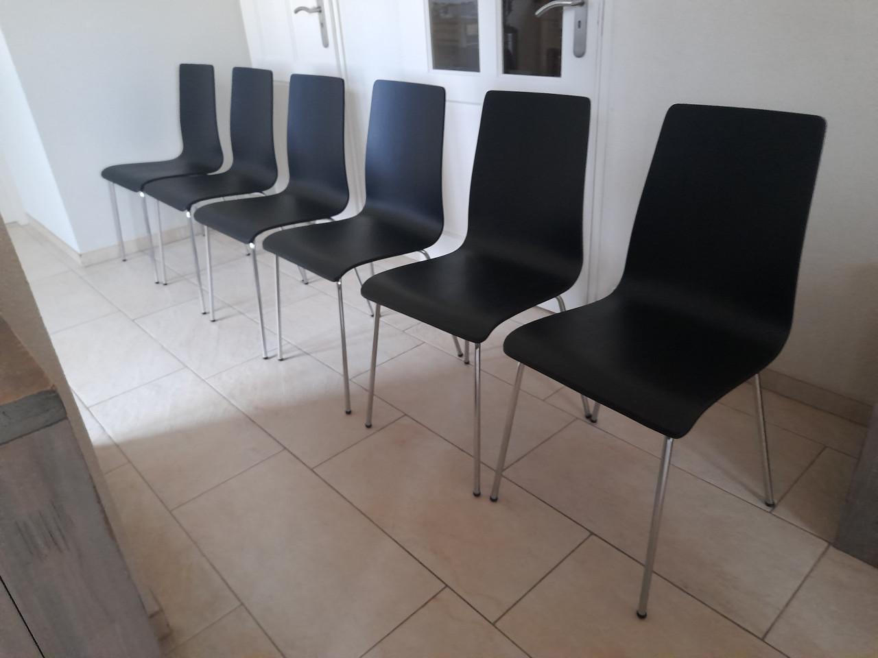 6 Leuke stoelen (in goede nette staat)