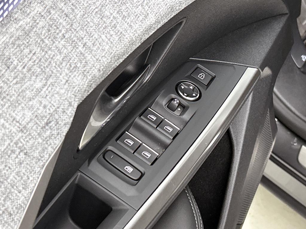 Peugeot 3008 hybrid 145 pk automaat gt | rijklaar | agr stoelen | elektrisc