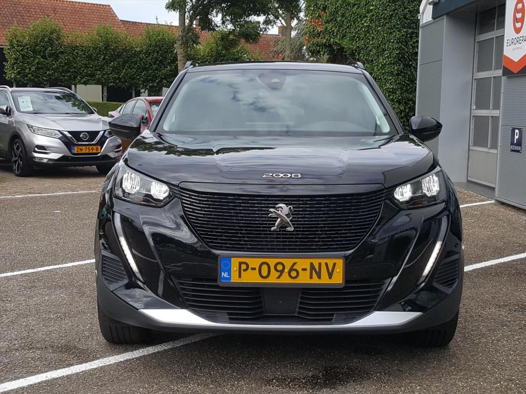 Peugeot E-2008 ev 50kwh 136pk allure pack apple carplay &android auto | nav