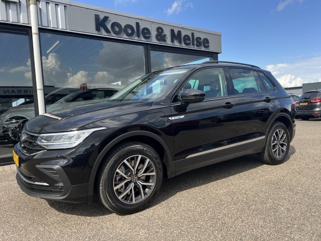 Volkswagen Tiguan 1.4 tsi ehybrid life edition 245pk | achteruitrijcamera |