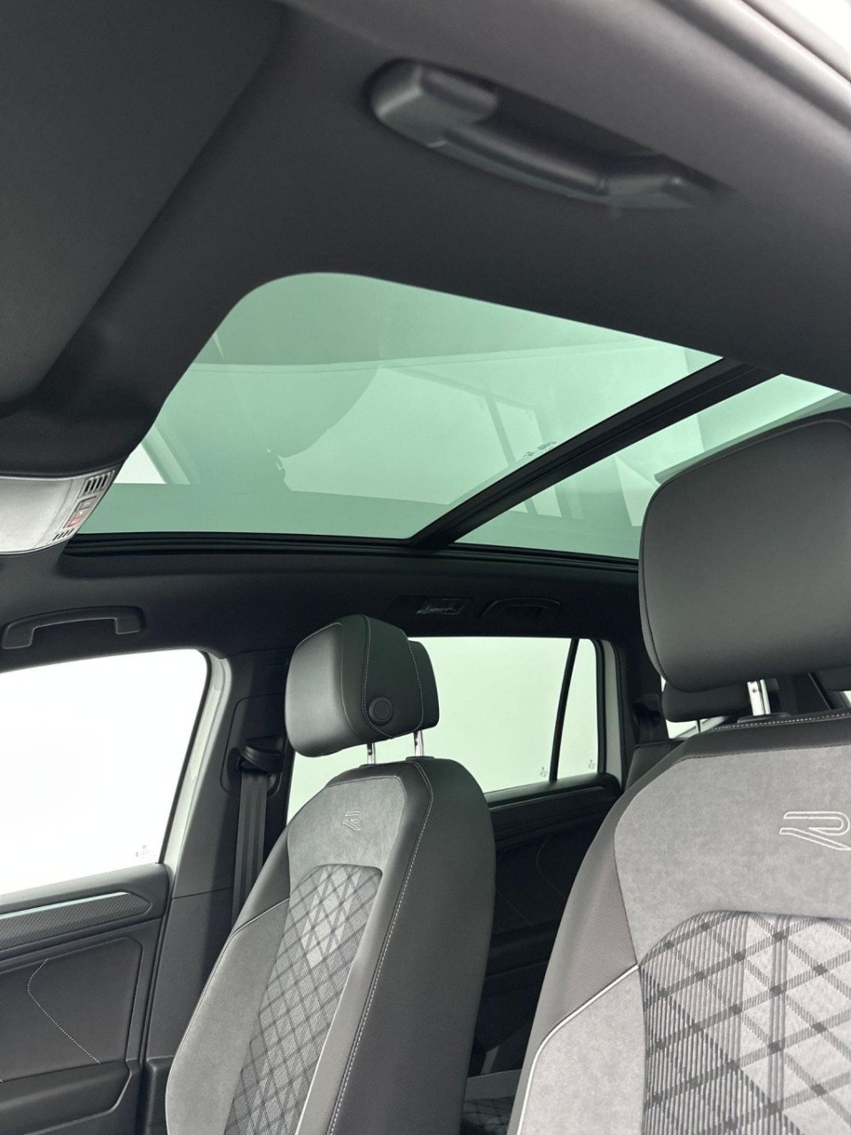 Volkswagen Tiguan Allspace 1.5 tsi r-line business 7p.