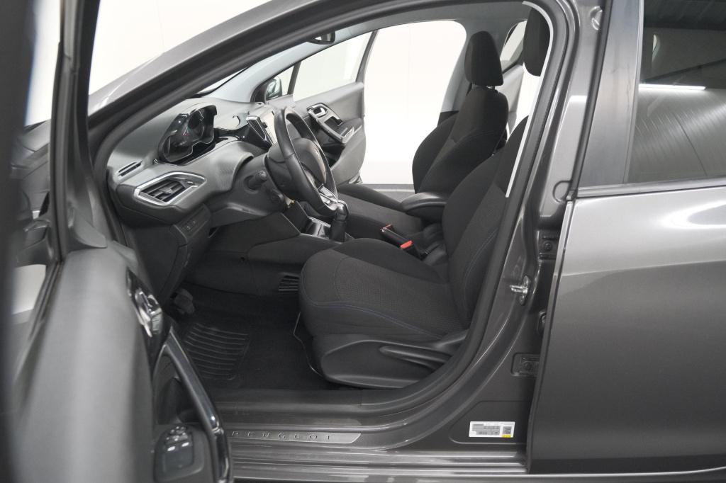 Peugeot 208 puretech 82 signature | parkeersensoren | apple carplay | navig