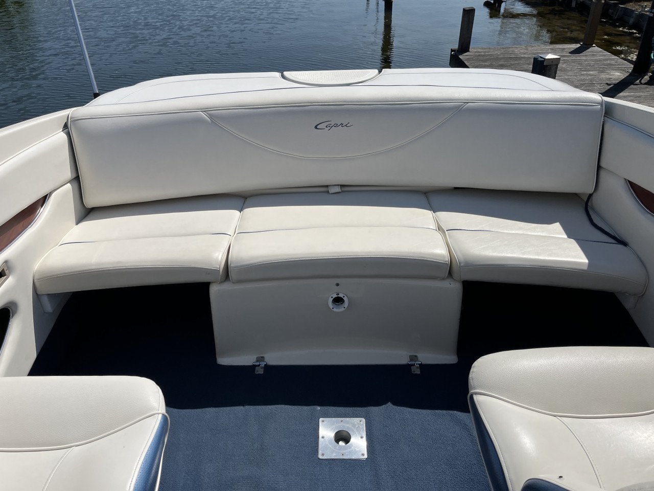 Bayliner Capri 235LX V8 5lit 220pk incl nieuwe trailer (2021)