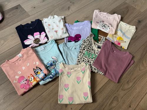 T-shirts maat 122/128