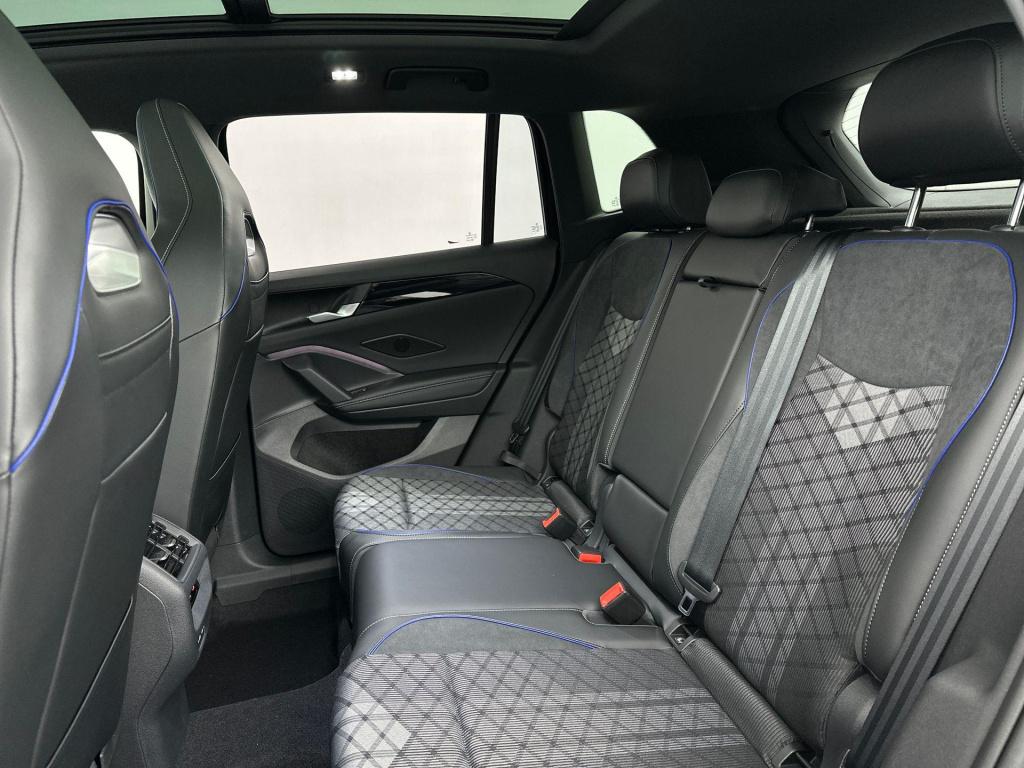 Volkswagen Tiguan r-line edition plug in hybride 204 pk black style pakket