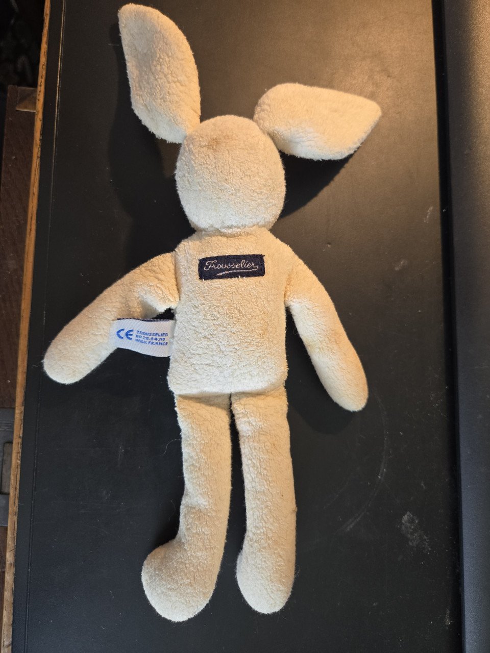 Knuffelkonijntje met rammelaartje; Trousselier