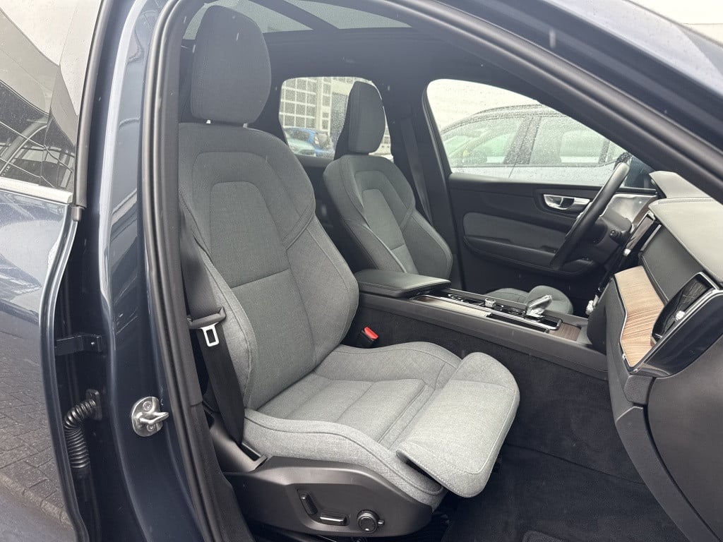 Volvo XC60 t8 455pk recharge inscription| full options !!