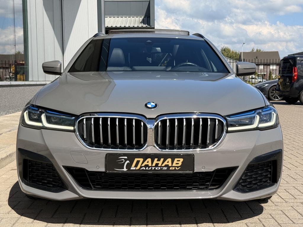 BMW 5 Serie touring 530i high executive m-sport | pano | headup | laser