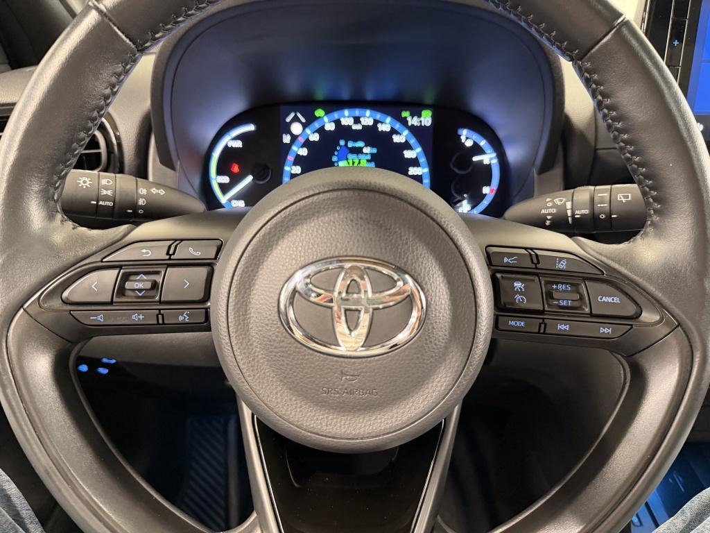 Toyota Yaris Cross 1.5 hybrid launch ed| pano| jbl| hud| adap.cruise| leder