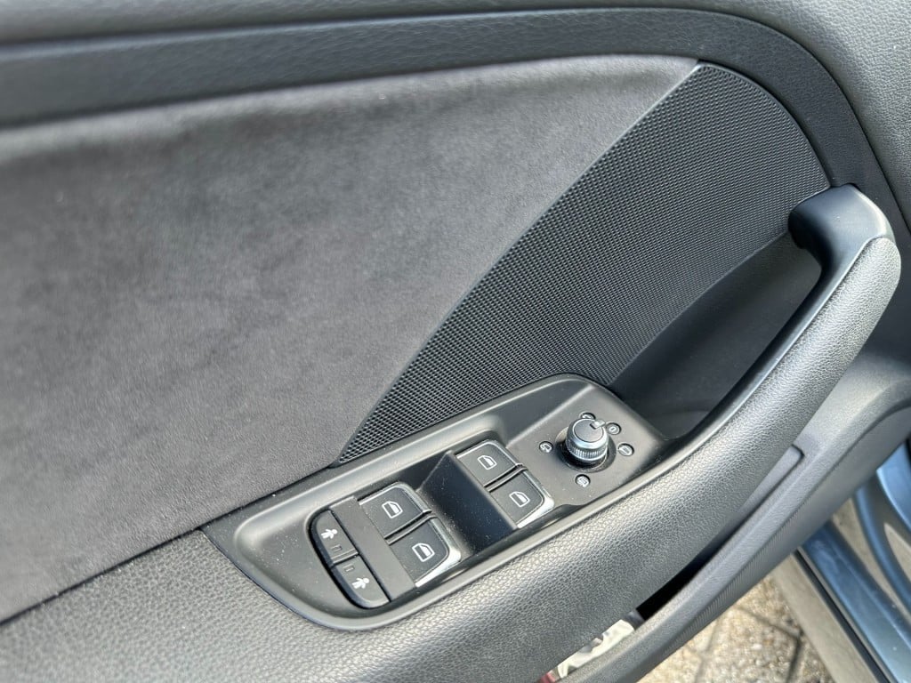 Audi A3 1.4 tfsi pro line plus 3x s-line pano trekhaak mmi plus acc + blis