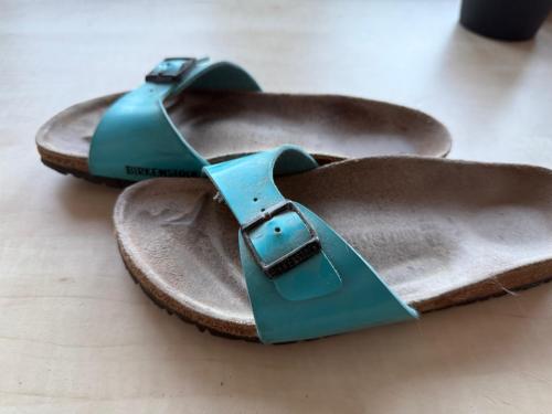 Blauwe Birkenstock slippers