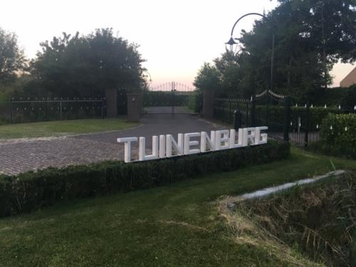 WINTER-stalling  €24 m2