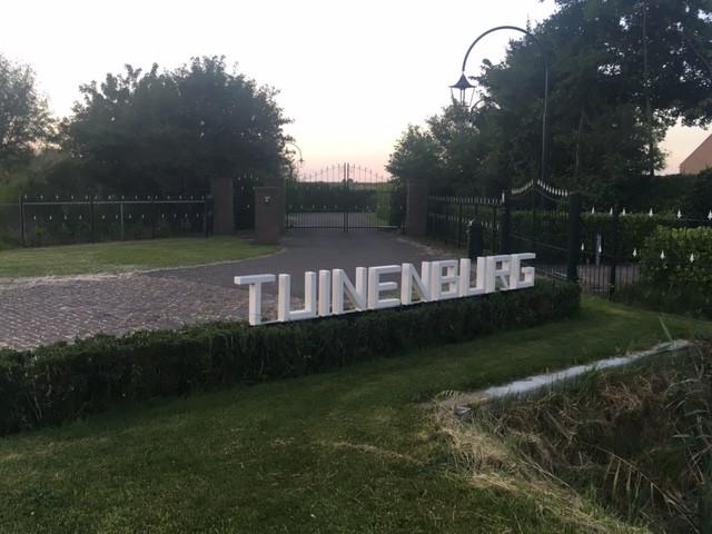 WINTER-stalling  €24 m2