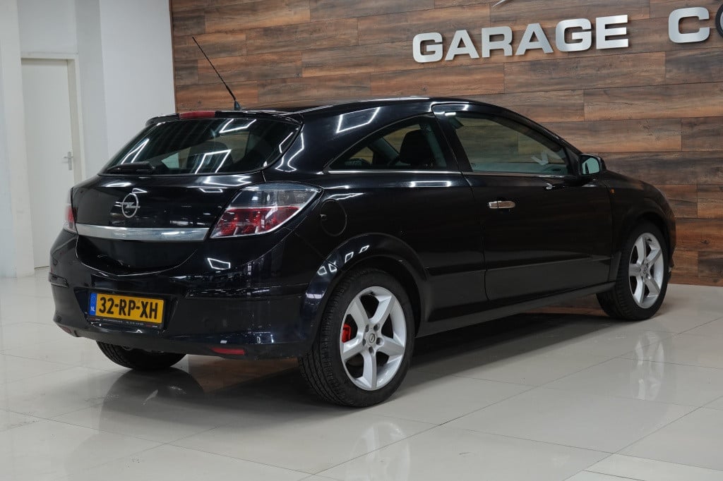 Opel Astra gtc 1.6 sport | cruise |