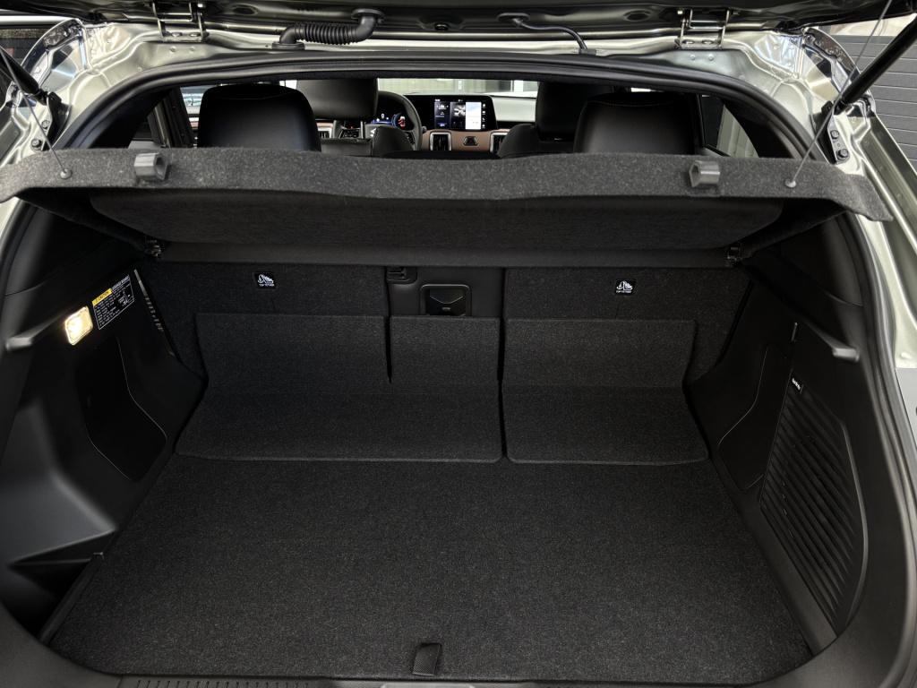 Suzuki E Vitara style 61 kwh