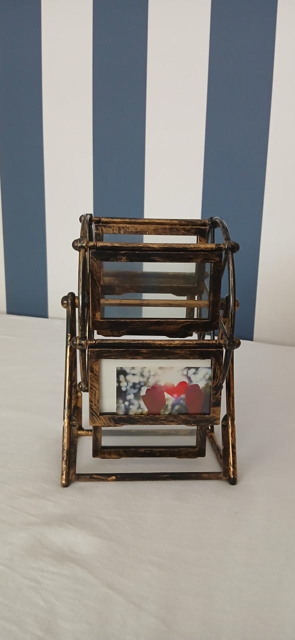 Leuk draaiend carrousel voor 6 foto,s