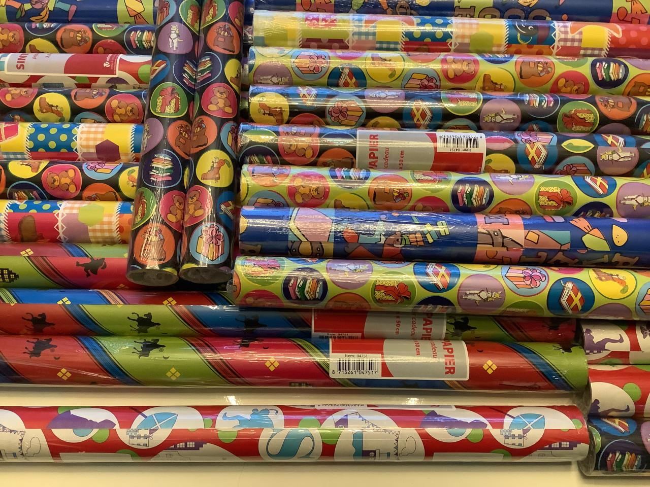 Partij Sinterklaas inpakpapier. ( partij 220)