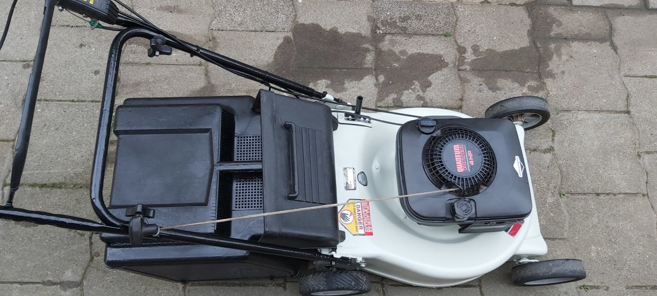 White outdoor products 21 grasmaaier zo goed als nieuw