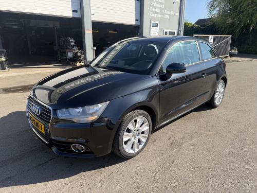Audi A1 1.2 TFSI Pro Line Business Bouwjaar 2011 AIRCO NAP ! ! !