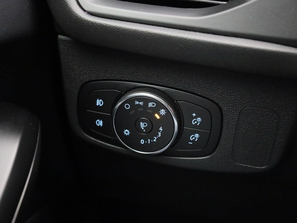Ford Focus wagon 1.0 ecoboost hybrid connected | navigatie | cruise control