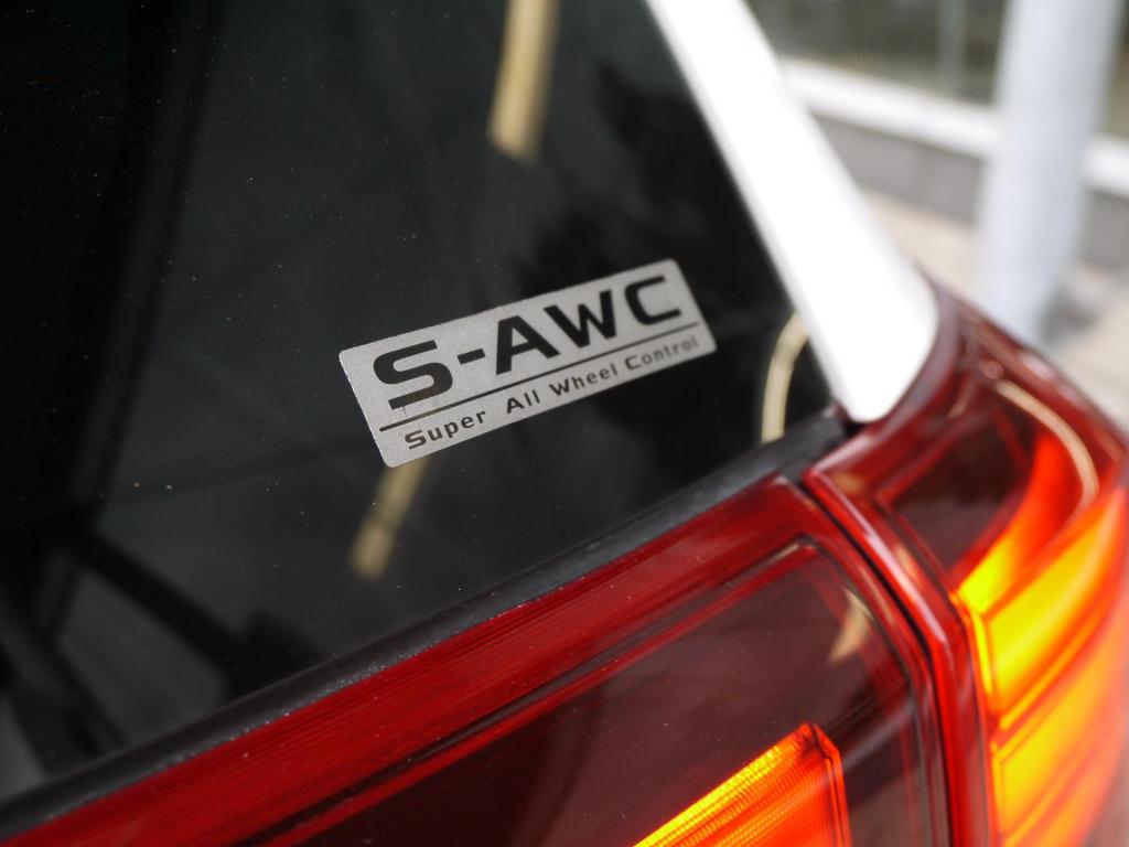 Mitsubishi Outlander 2.4 phev 224 pk intense|rijklaar