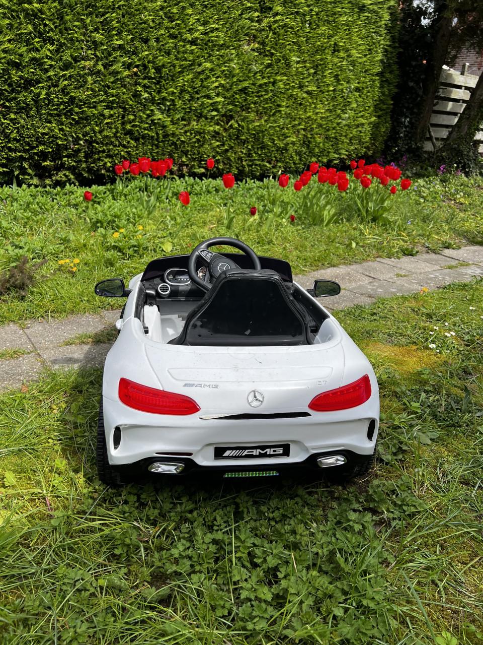 Elektrische kinderauto Mercedes-Benz GTR AMG