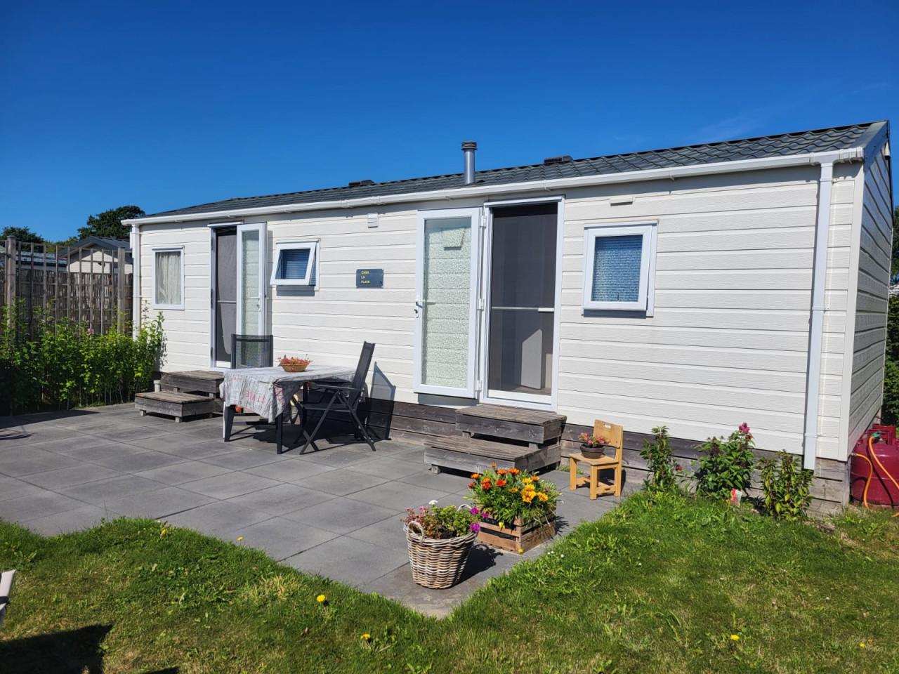 Sfeervol chalet op Camping Sine Cura Burgh Haamstede
