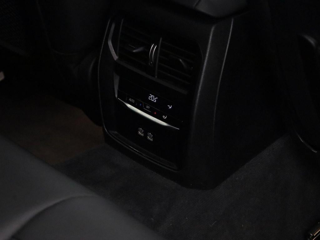 BMW 3-serie touring 318i business edition plus | automaat | wide screen | l