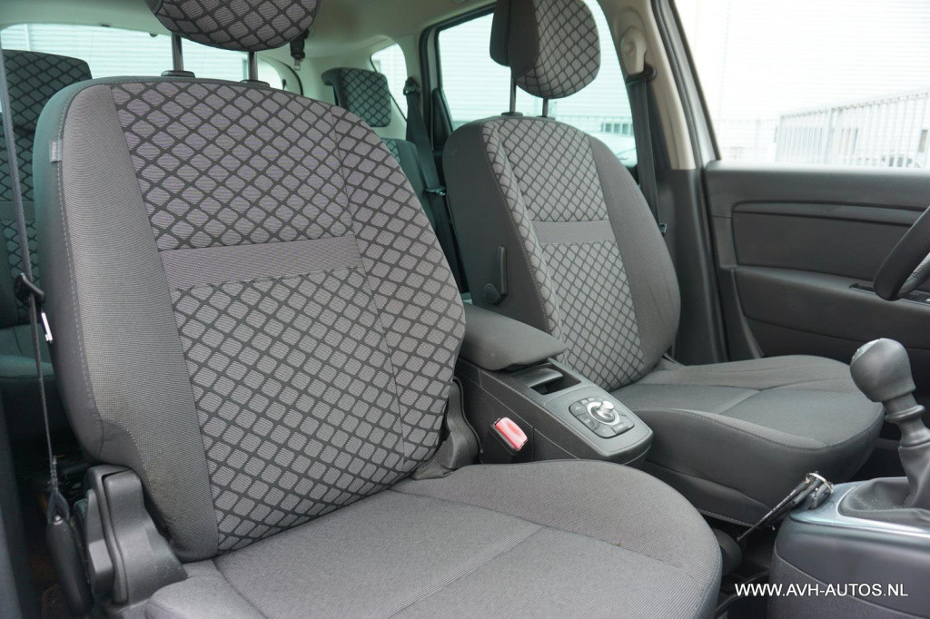 Renault Scenic 1.4 tce parisienne