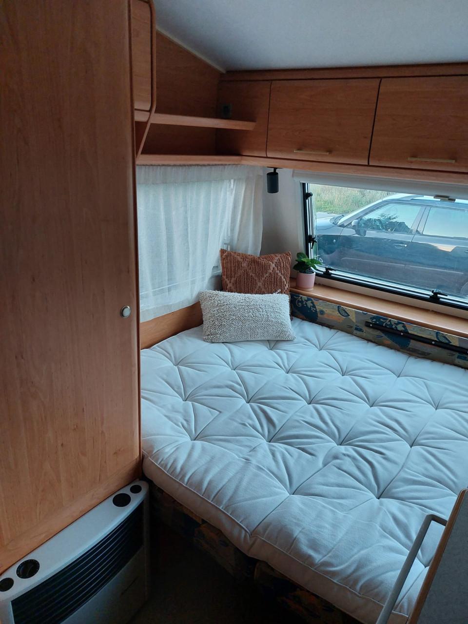 Caravan: Knaus Blue Line 400 TK