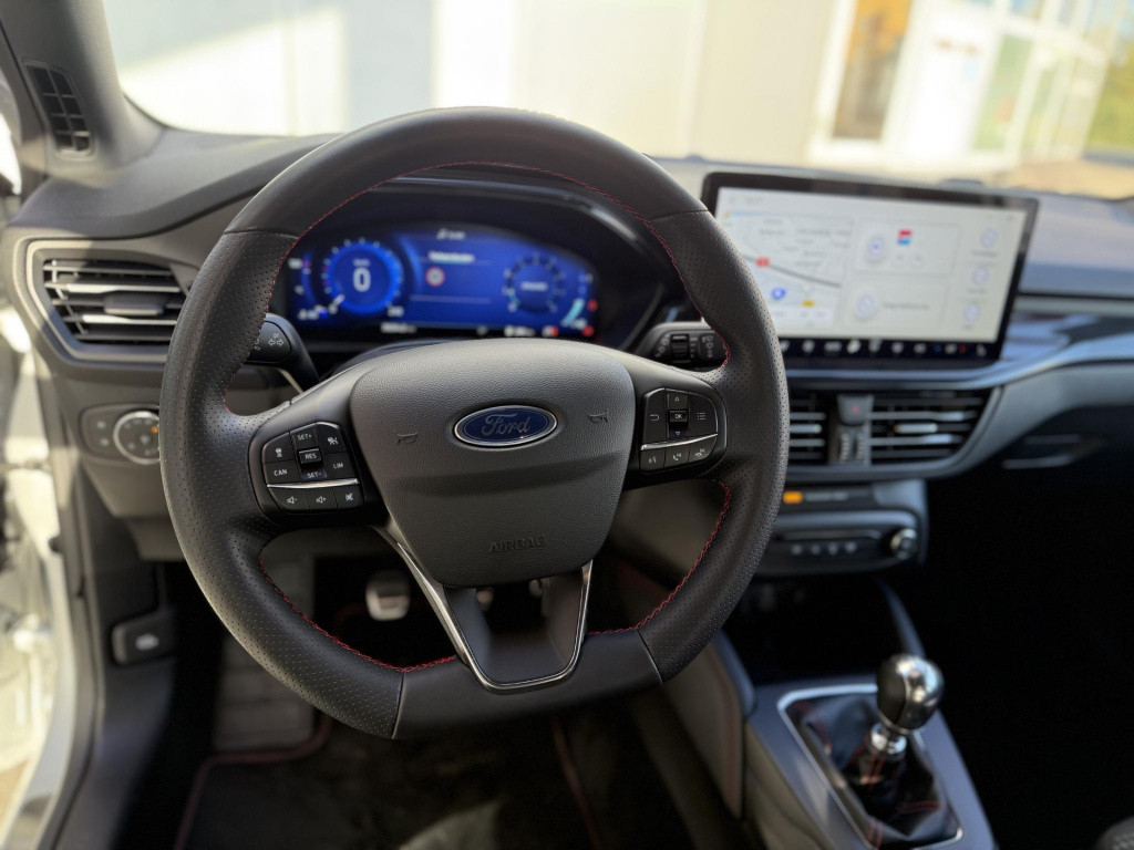 Ford Focus 1.0 ecoboost hybrid st line x mhev garantie t/m 11-02-2029