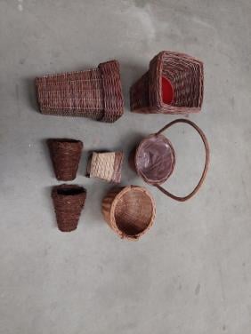 Rieten manden/ lantaarns