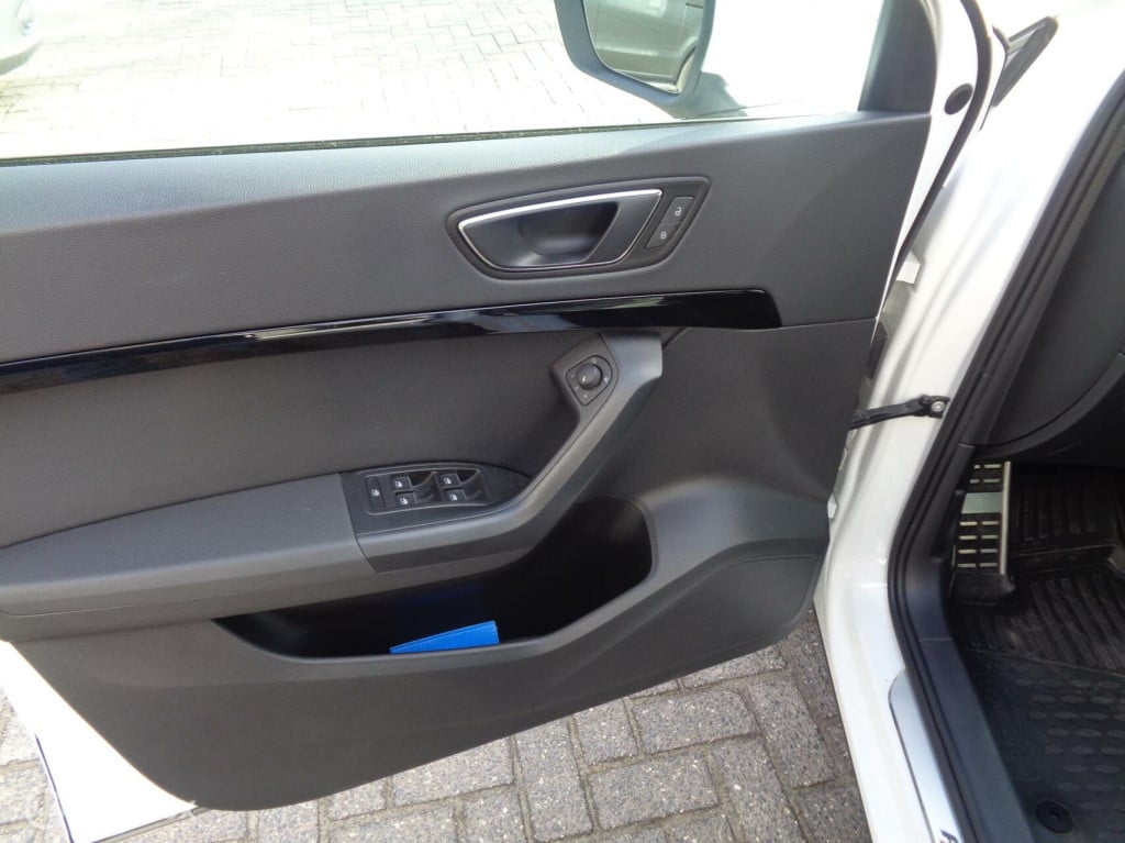 Seat Ateca 1.5 tsi fr/panoramadak/leer/stoelverw/carplay/18''/led/virtual/t
