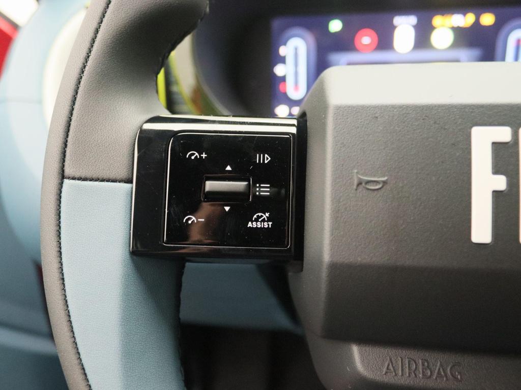 Fiat Grande Panda 1.2 hybrid icon | apple carplay & android auto | parkeers