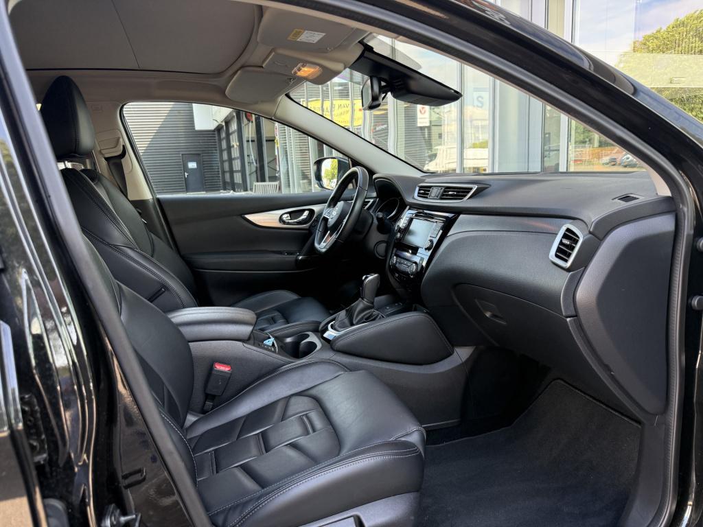 Nissan Qashqai 1.3 dig-t tekna | panorama | leder | 360 camera | stoelverw.