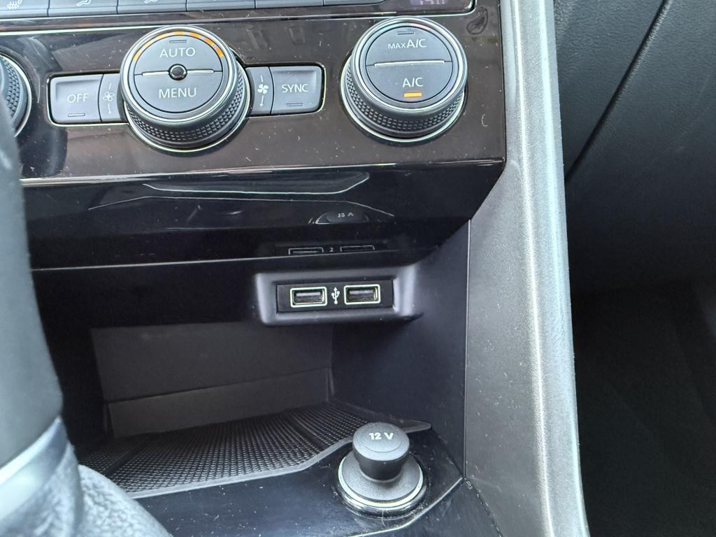 Volkswagen T-roc 1.0 tsi style 116pk | full led | carplay
