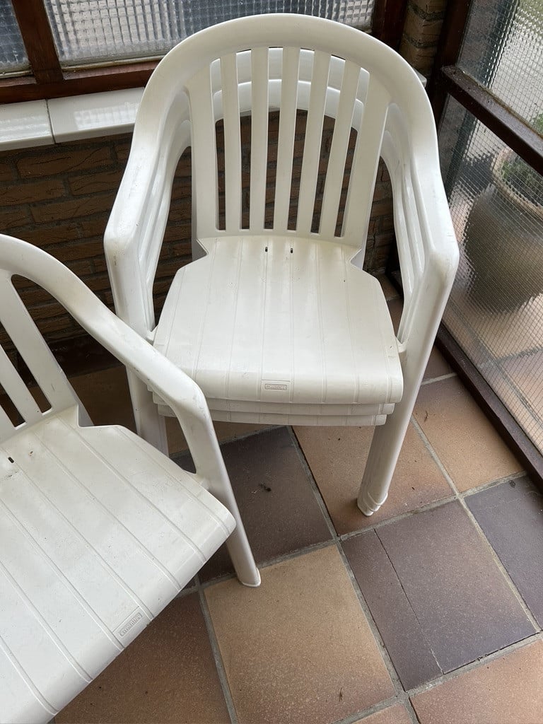 Kunststof tuinstoelen