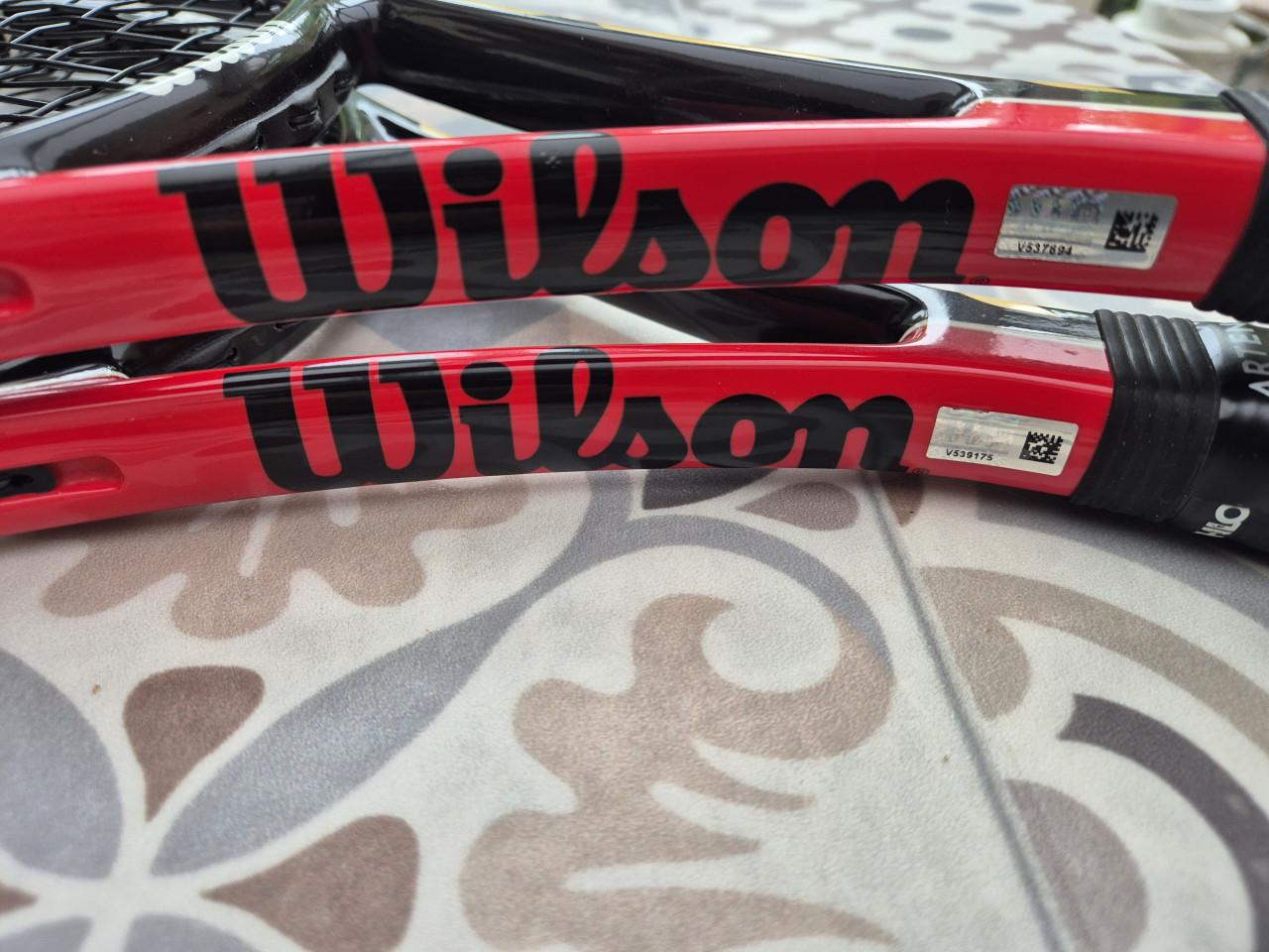 2 Wilson SixOne rackets zgan