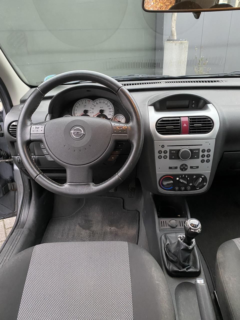 Opel Corsa 1.2 16V Twinport 5D 2006 Grijs | NAP | NIEUWE APK!