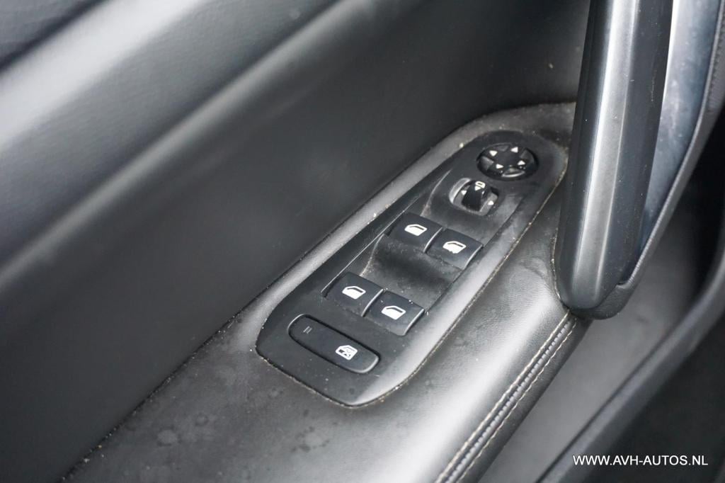 Peugeot 308 sw 1.2 e-thp première