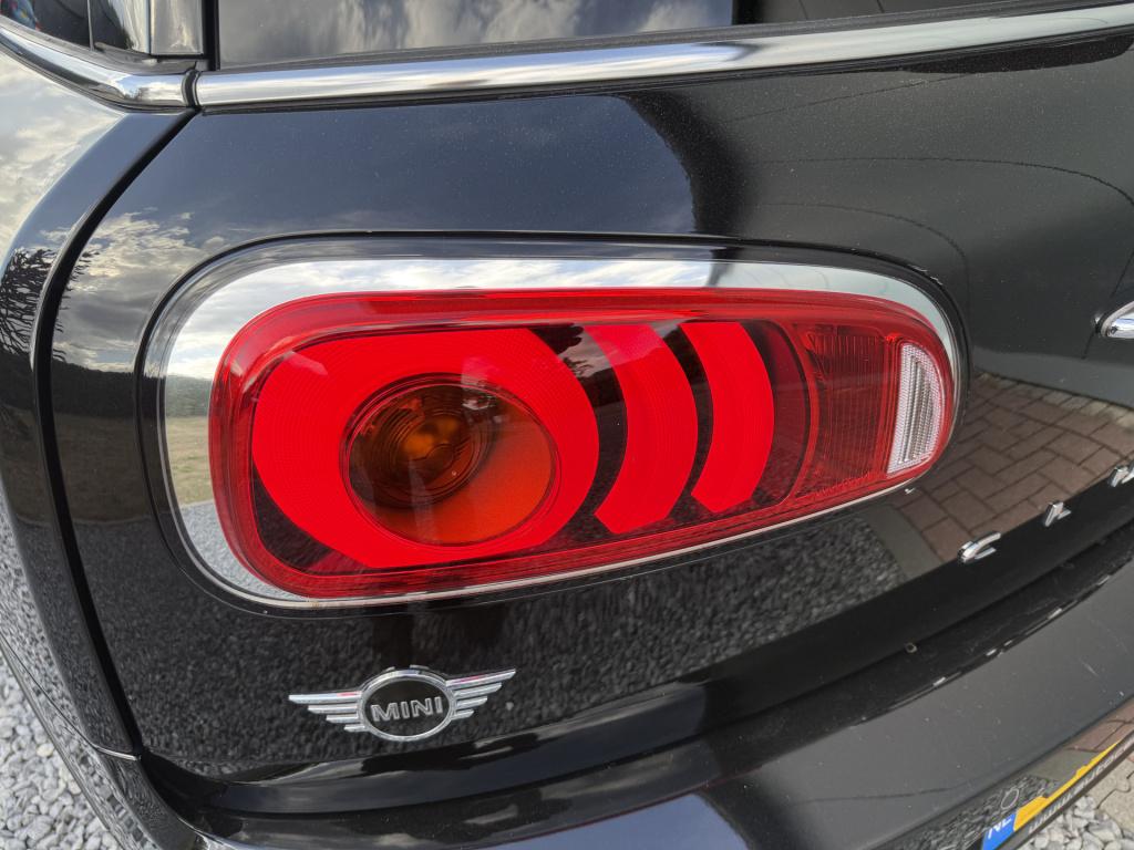 Mini Clubman 1.5 cooper business edition 6-drs