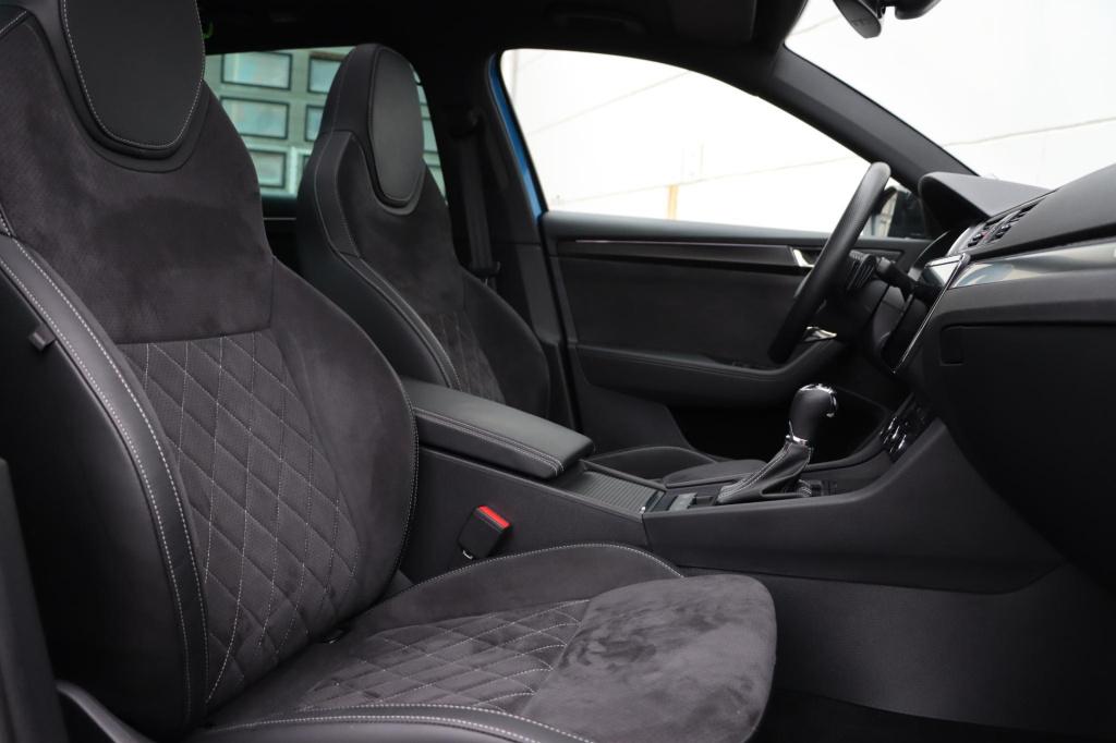 Skoda Superb combi 1.4 tsi iv sportline business 218pk dsg6 | panoramadak |