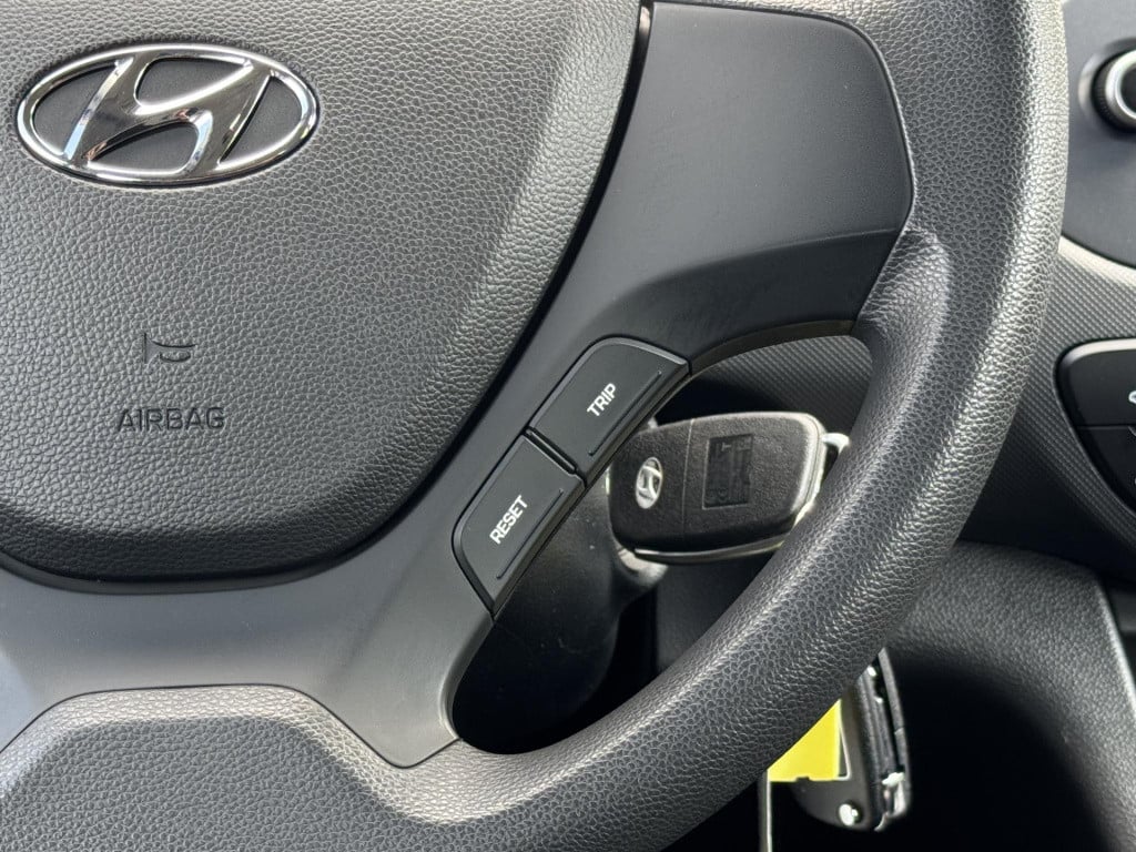 Hyundai I 10 1.0i i-motion | airconditioning | radio-mp3 speler | elek. ram