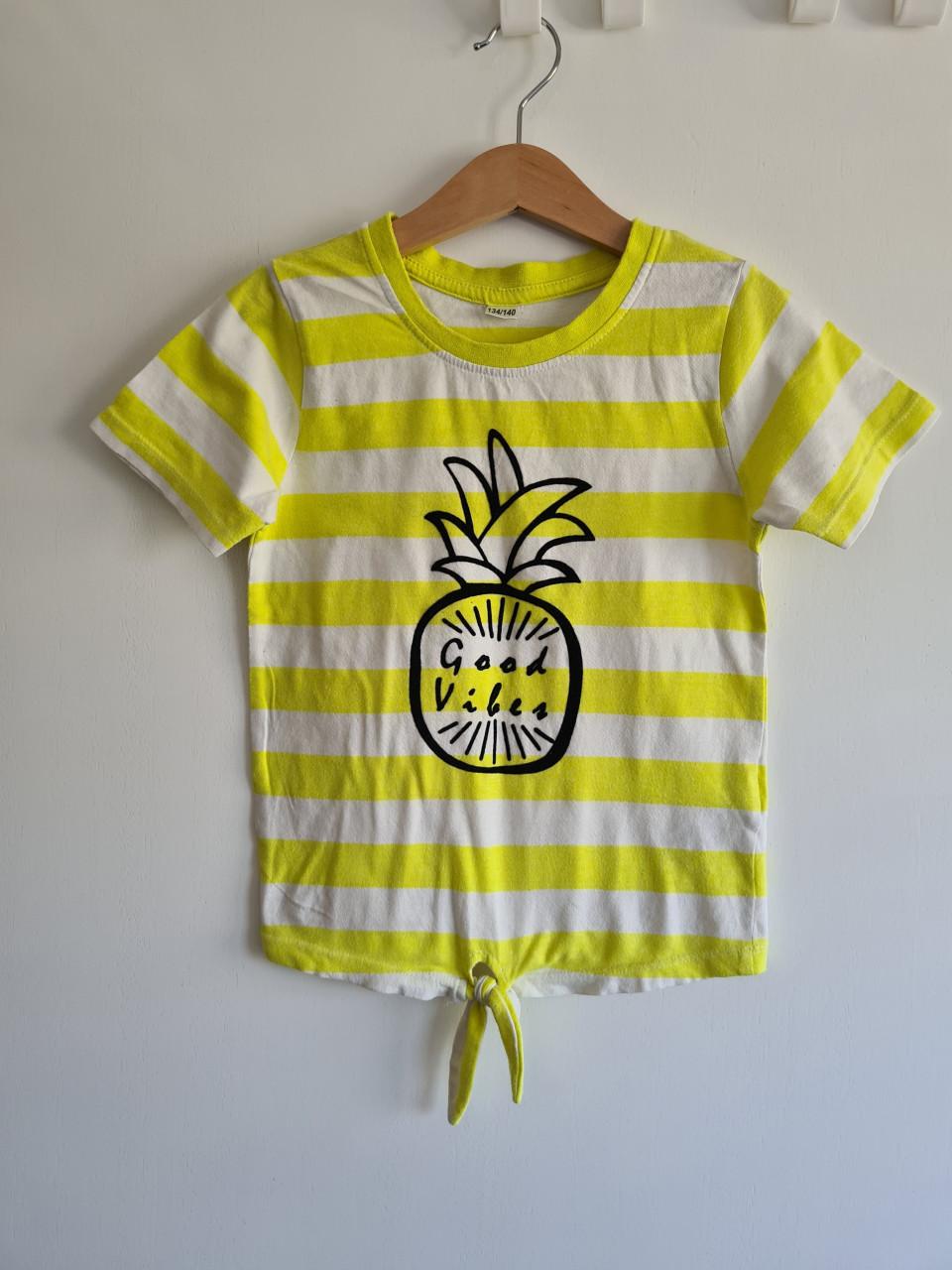 Wit , geel gestreept T-Shirt van de Zeeman  Mt 134-140