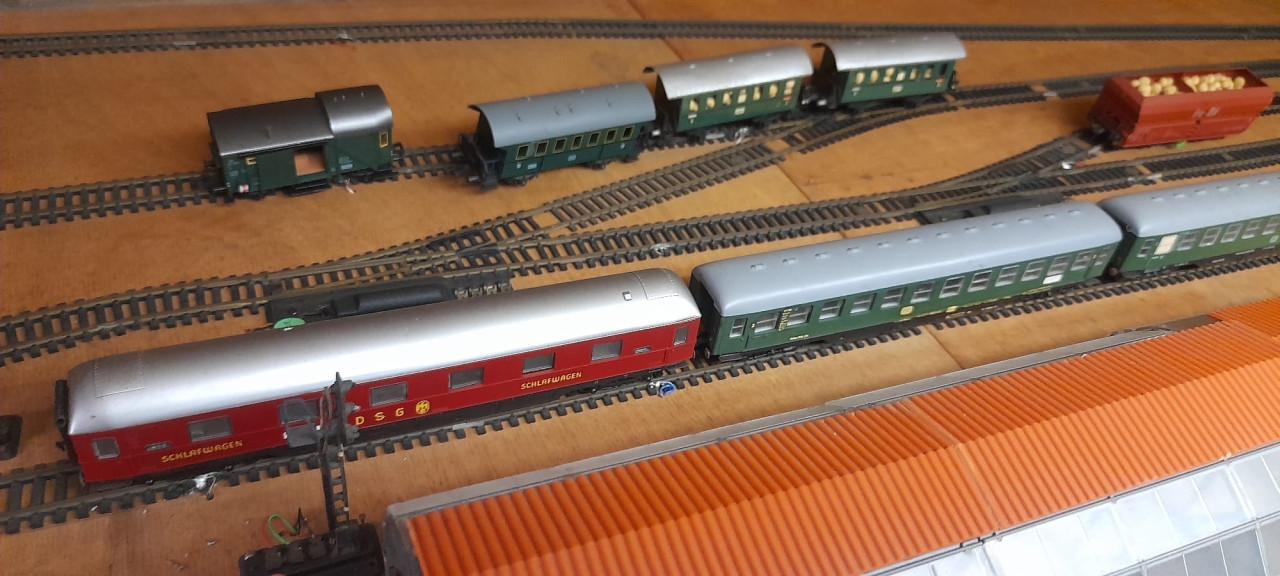 🚂 Grote modeltrein baan + veel rails & accessoires – compleet pakket!