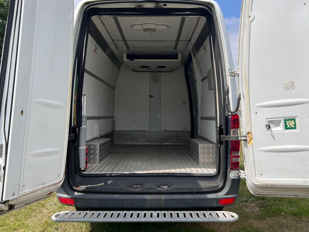 Mercedes-Benz Sprinter 311 2.2 cdi l2/h2 koelwagen // apk